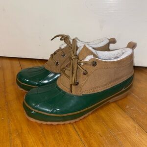 Bass Tamarack Rain Moccasin Shoes Womens Size 8 Green/Brown Leather Rubber